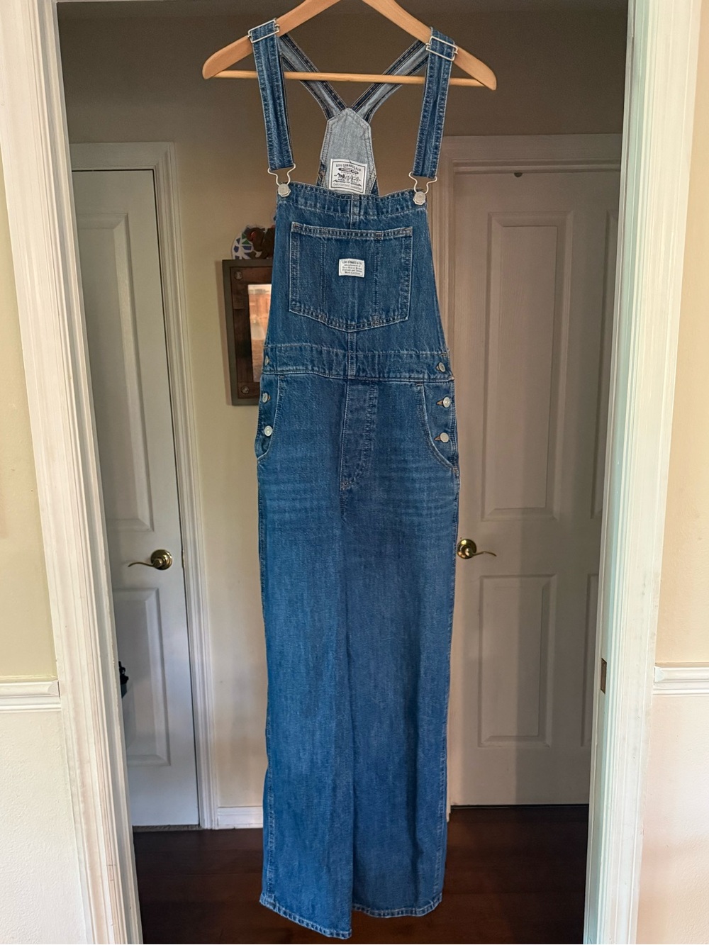 Levi's Vintage Wash Blue Denim Women's Overalls - Picture 2 of 7